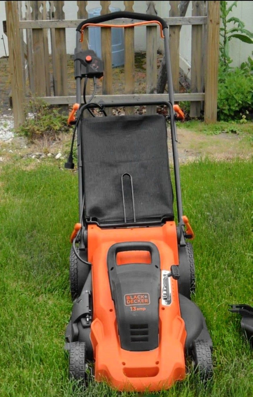 BLACK+DECKER 20" Lawn Mower Plug-In 13-Amp