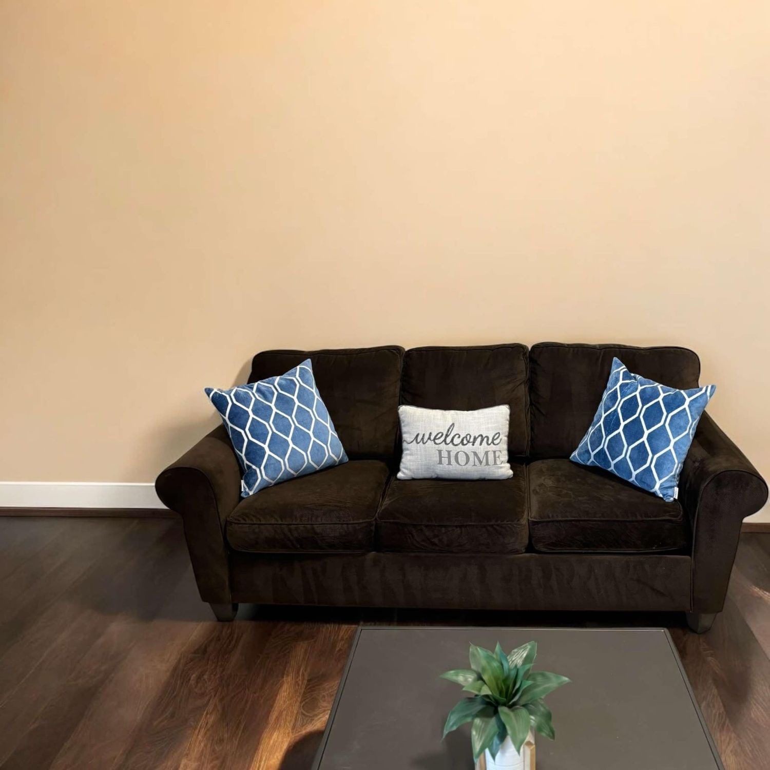 Corinthian Couch, Loveseat, Chair & Ottoman Set (Free Driveway Delivery)