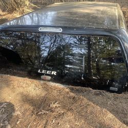 Leer Truck Cap