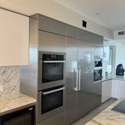 Miele ContourLine M-Touch Series  H6780BP2 30 Inch Double Electric Wall Oven - Excellent Condition- Retail: $10,900