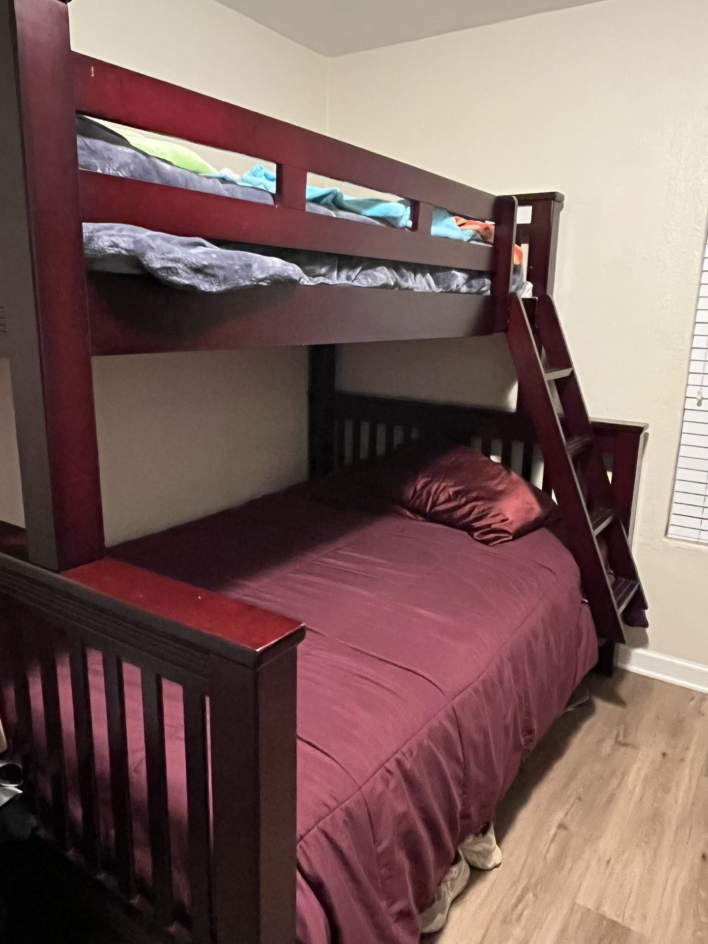 Bunk bed