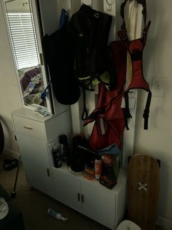 Storage cabinet