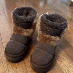 Ugg Burnt Cedar