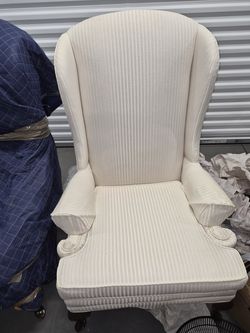 Ethan Allen Traditional Classic twin wing arm chair