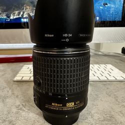 Nikon Dx VR 55-200mm 1:4-5.6GllED
