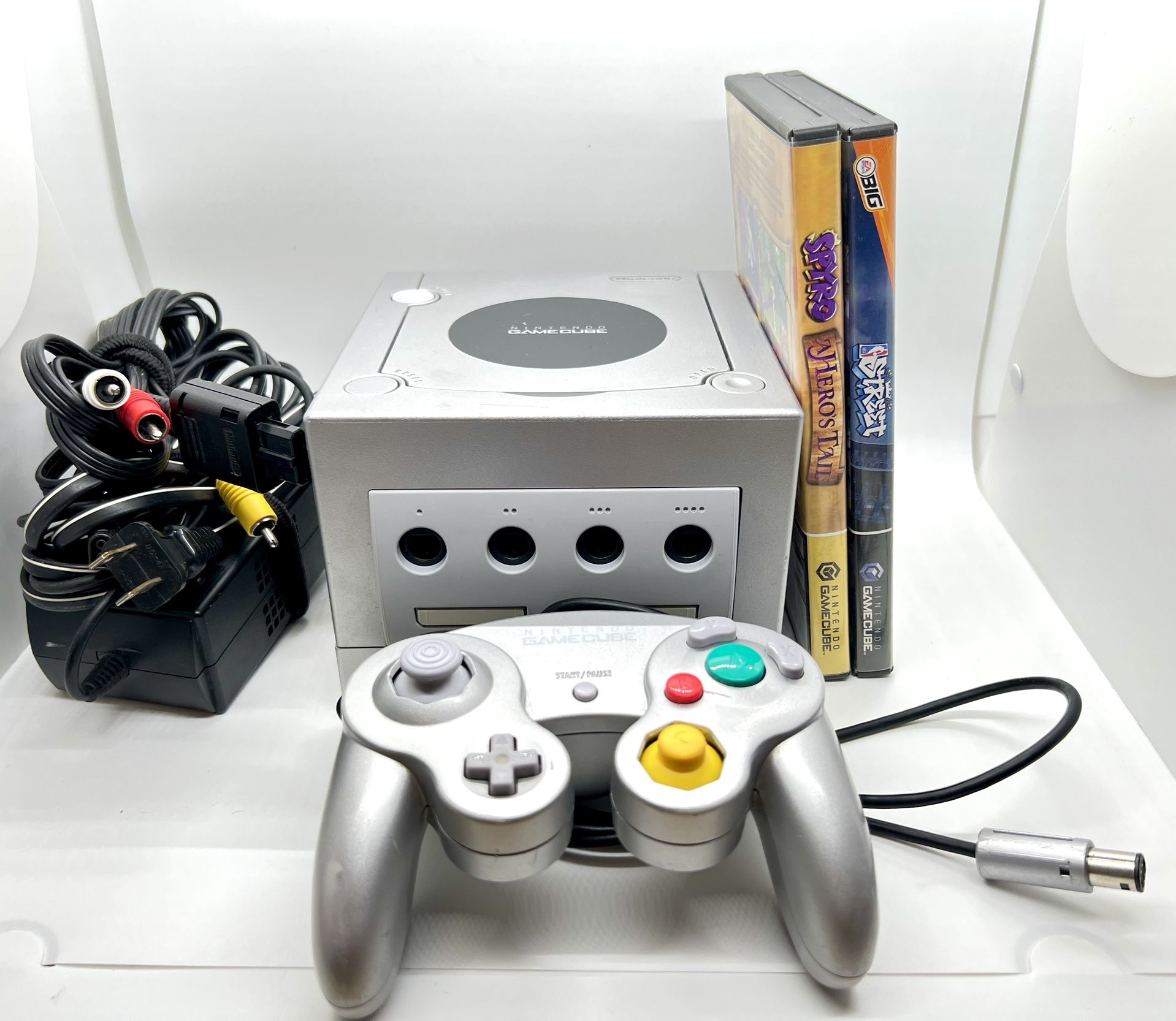 Nintendo Gamecube Console DOL-101 Platinum Silver w Controller - Tested