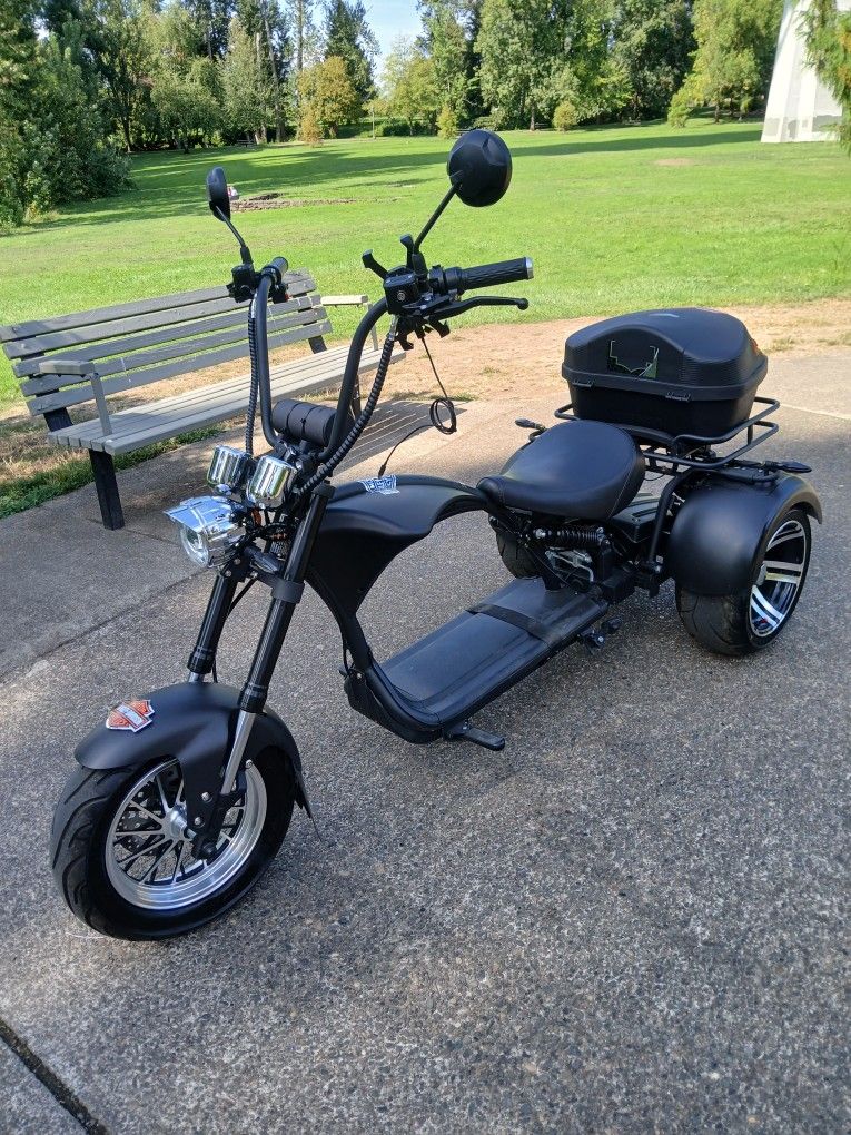 Electric Bike 2000w Trike 45mph 50 Milles Range  Title In Hand