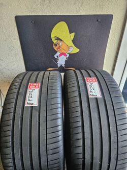 315/35/22 Michelin Tires (2)