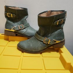 Green Boots