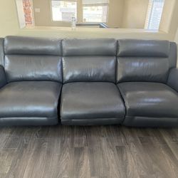 Leather Sofa/ Love Seat With 4 Recliners