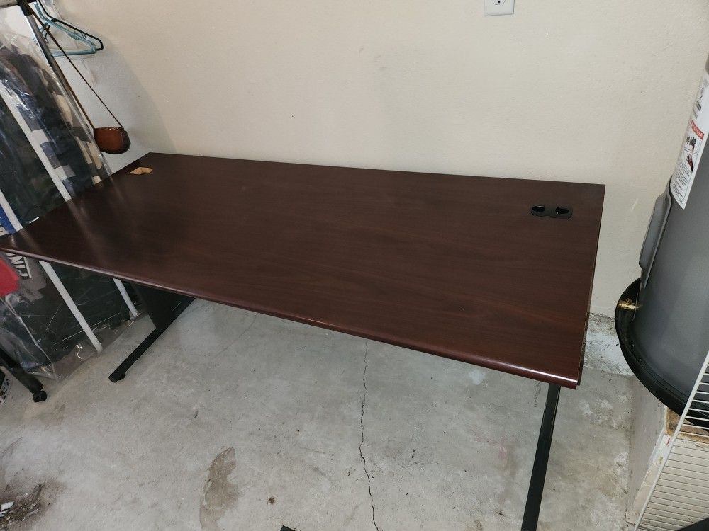 HON Desk