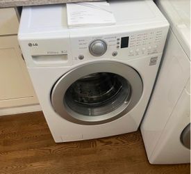 Washer and dryer set