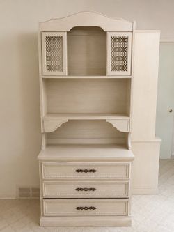 Elegant Cream Hutch Display
