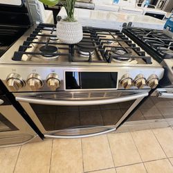 SAMSUNG SLIDE IN OVEN 