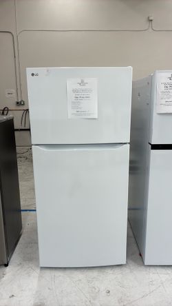 One/1 Left🚨 $539 Off MSRP 📉🏷️LG 20 cu ft 30” W White Top Freezer Model Fridge