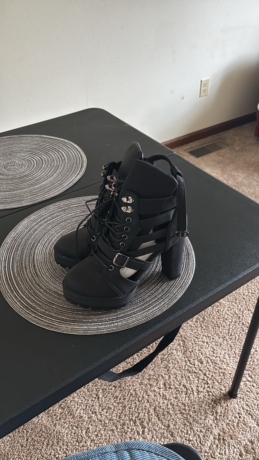 Black Boots