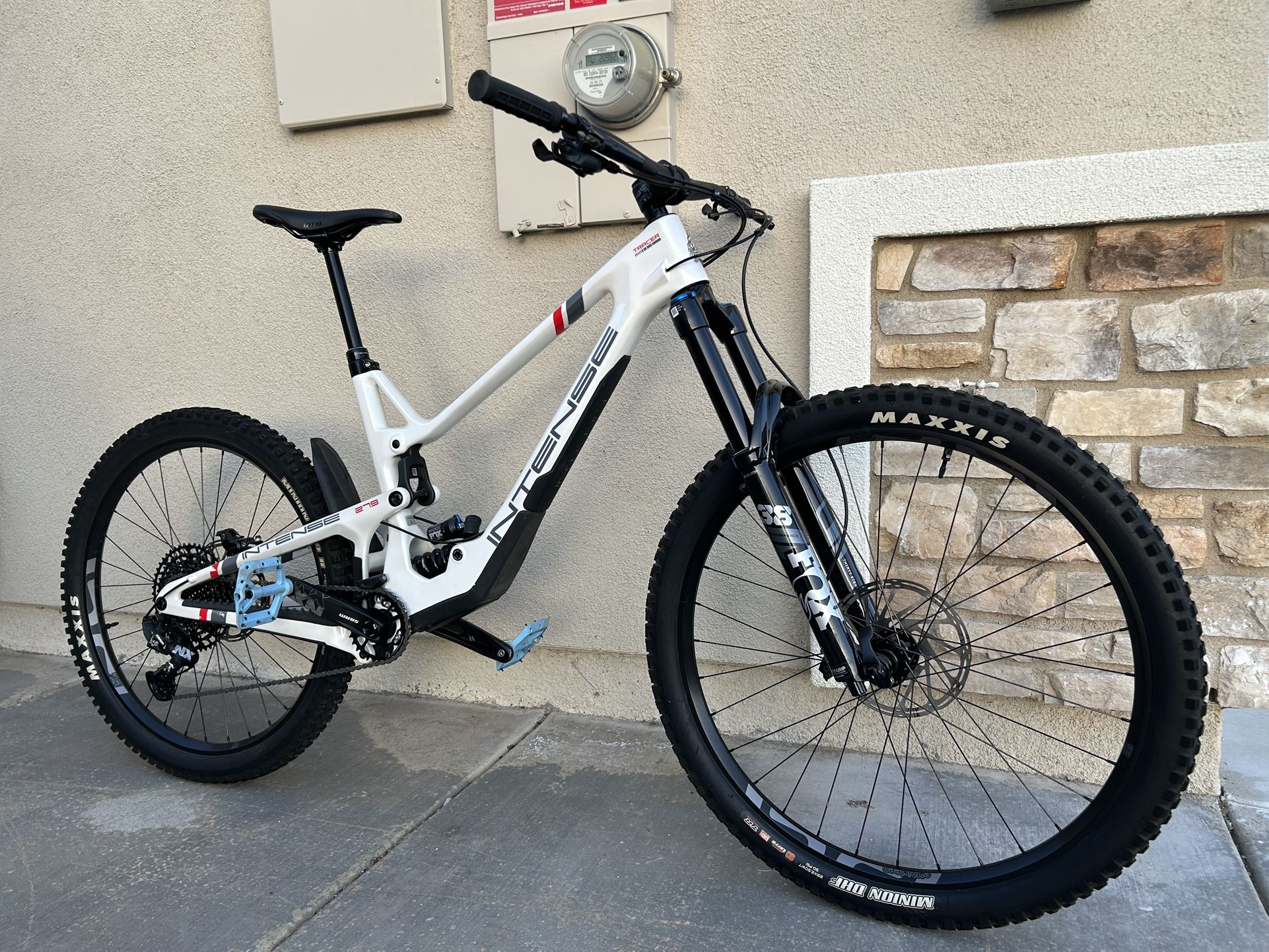 2024 INTENSE TRACER 279 EXPERT