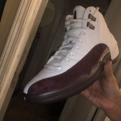 Jordan 12 size 10 