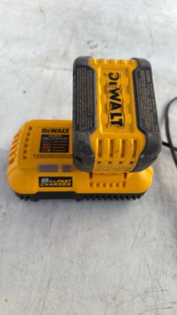 Dewalt 6AH battery with rapid charger