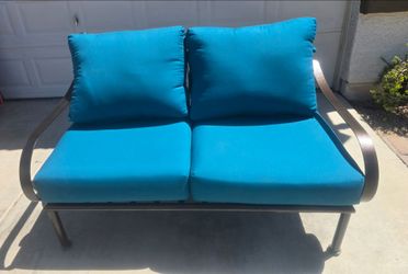 $1000  BRAND NEW ARIZONA IRON LOVE SEAT WITH NEW SUNBRELLA CUSHIONS