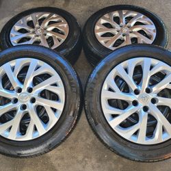 OEM TOYOTA COROLLA RIMS AND TIRES 5x100 lug pattern 205/55/16 in excellent condition 