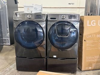Samsung Front Load Washer and Dryer Set