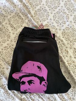 Asaali sweats