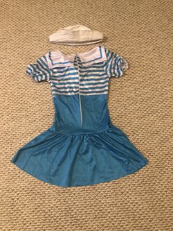 Sailor Girl Halloween Costume in excellent condition. Incl dress and hat. Size Jr. small/medium
