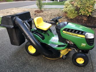 2014 John Deere D110 Riding Lawn Mower with Twin Bagger