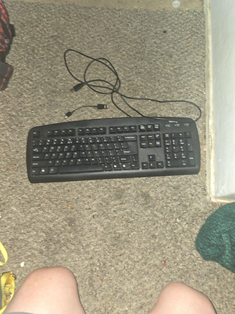 Wired Keyboard And USB To USB C Cord