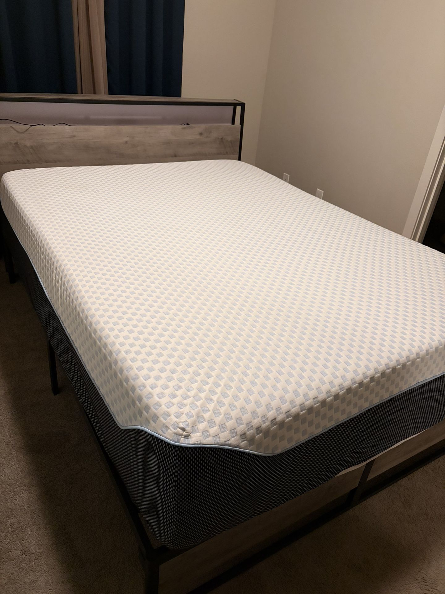 Firm Gel Memory Foam 14” Mattress