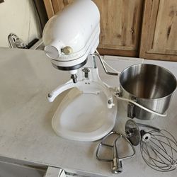 KITCHEN AID HEAVY DUTY MIXER