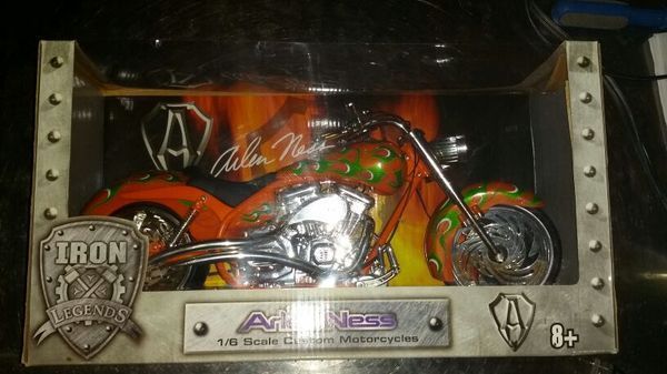 🔥 Arlen Ness Iron Legends toy motorcycle 1:6 scale NEW in box 🔥