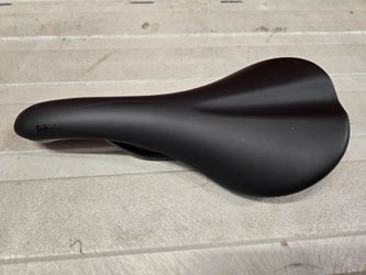 FABRIC Scoop Radius (Carbon Rails)
