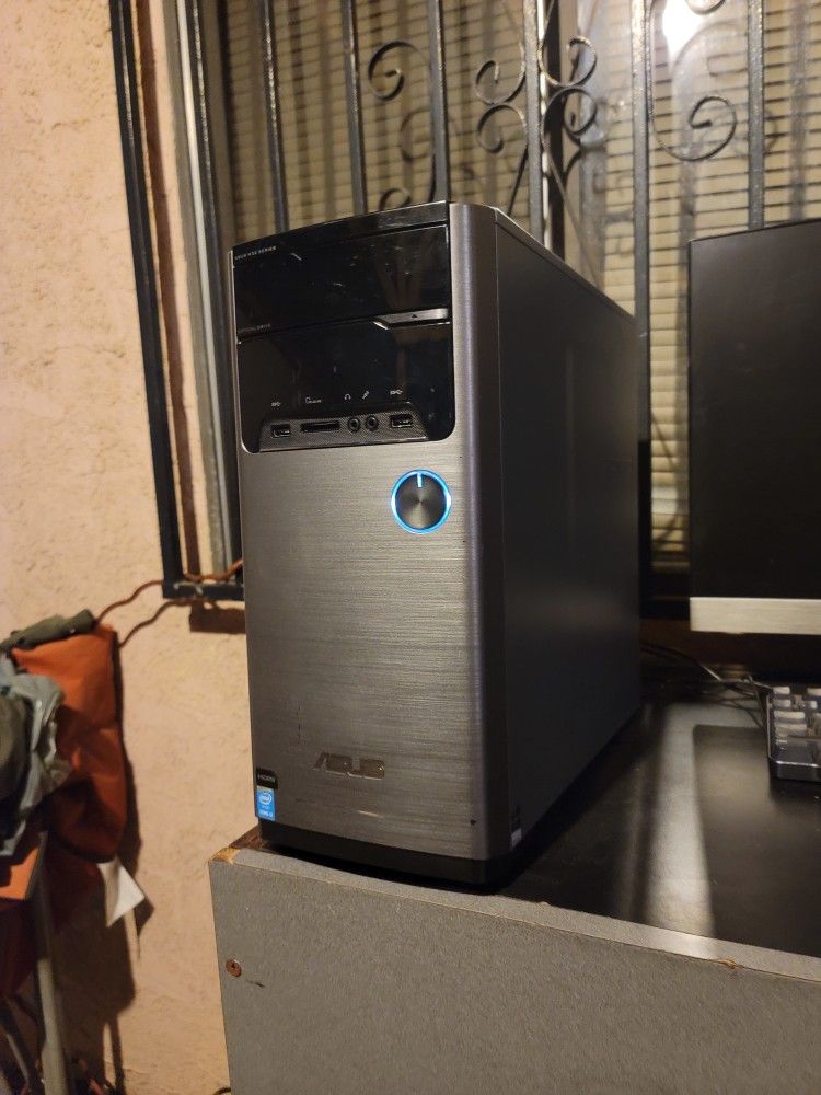 Asus PC: Core i7, 1TB, Windows11 V-24H2, 16GB, Wi-Fi, HDMI, MS-office. Bluetooth.