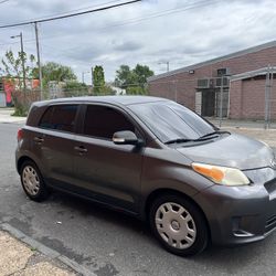 2010 Toyota Scion xD