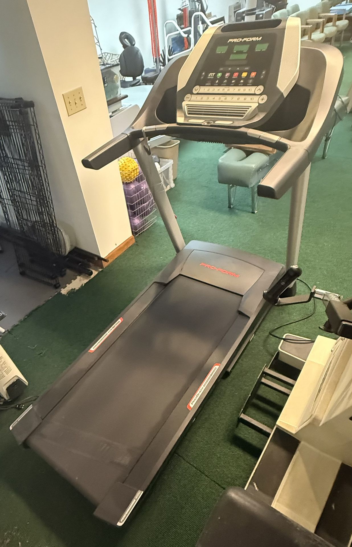 Pro Form 400 Treadmill