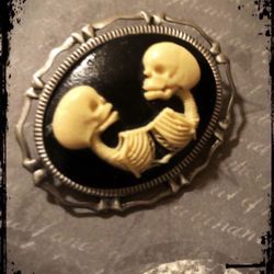 Vintage Y2K 2004 Goth Siamese Skeleton Twins Convertible Pendant Pin 18” Necklace 