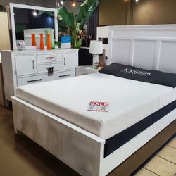 4pc Queen Bedroom Set 