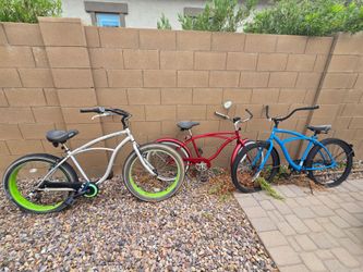 4 bicycles sold as a lot