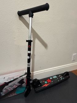 Foldable Kick Scooter Black with Graphics with LED lights- in new condition