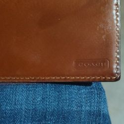 COACH BROWN BIFOLD WALLET