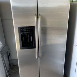 Ge Refrigerator 36x69