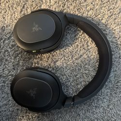 Razor Wireless Headphones