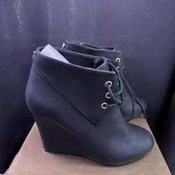 Used Thalia Sodi Wedges Heel Ankle Booties Size 6