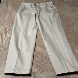 Men’s Off White Croft & Barrow 44x32 Pants