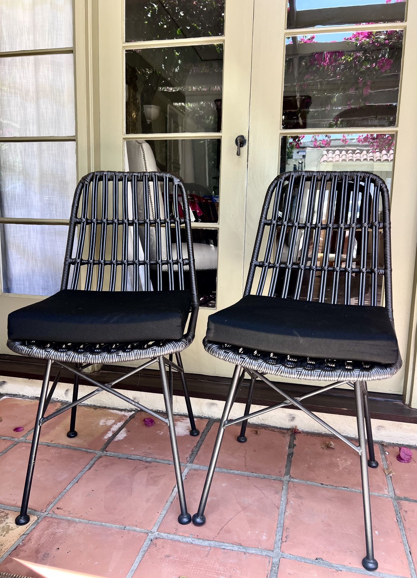 Black Rattan Outdoor Dining Chairs (4)