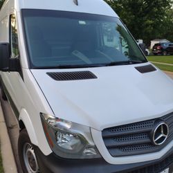 2014 Mercedes Benz Sprinter 