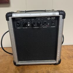 Esteban G-10 Guitar Amplifier 120V 60Hz Portable Audio Equipment Silver Tested