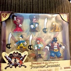 Disney Pirates Of The Caribbean Collectible Figures